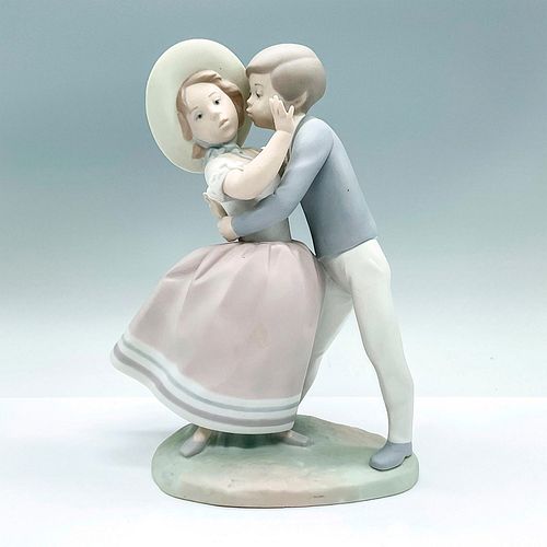 WALTZ TIME 1014856 - LLADRO