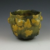 Wardle (England) high glaze fl