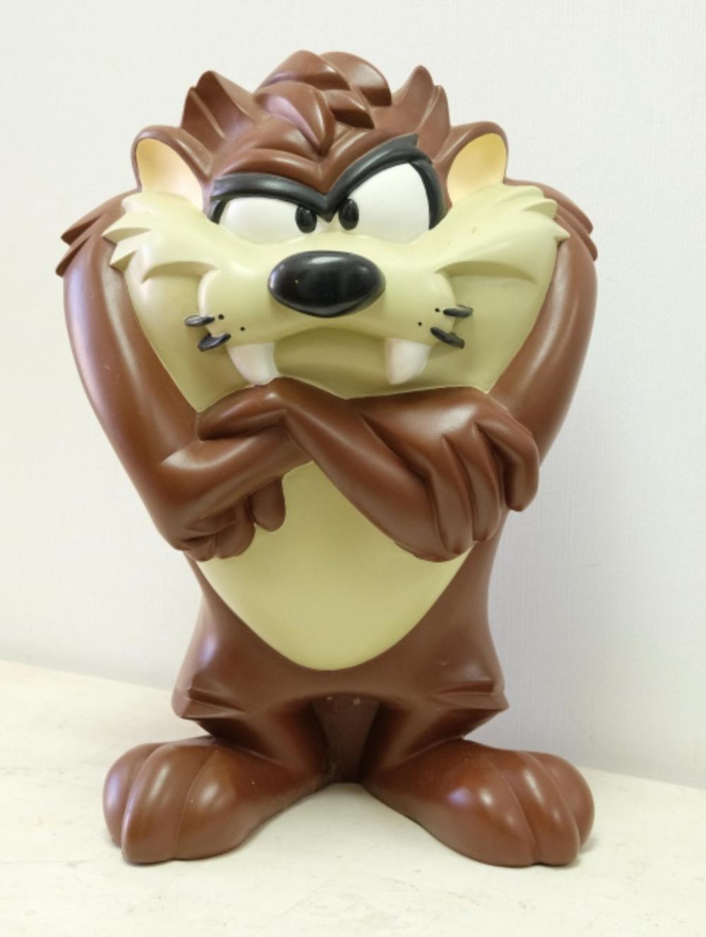 WARNER BROS. LOONEY TUNES BIG FIG