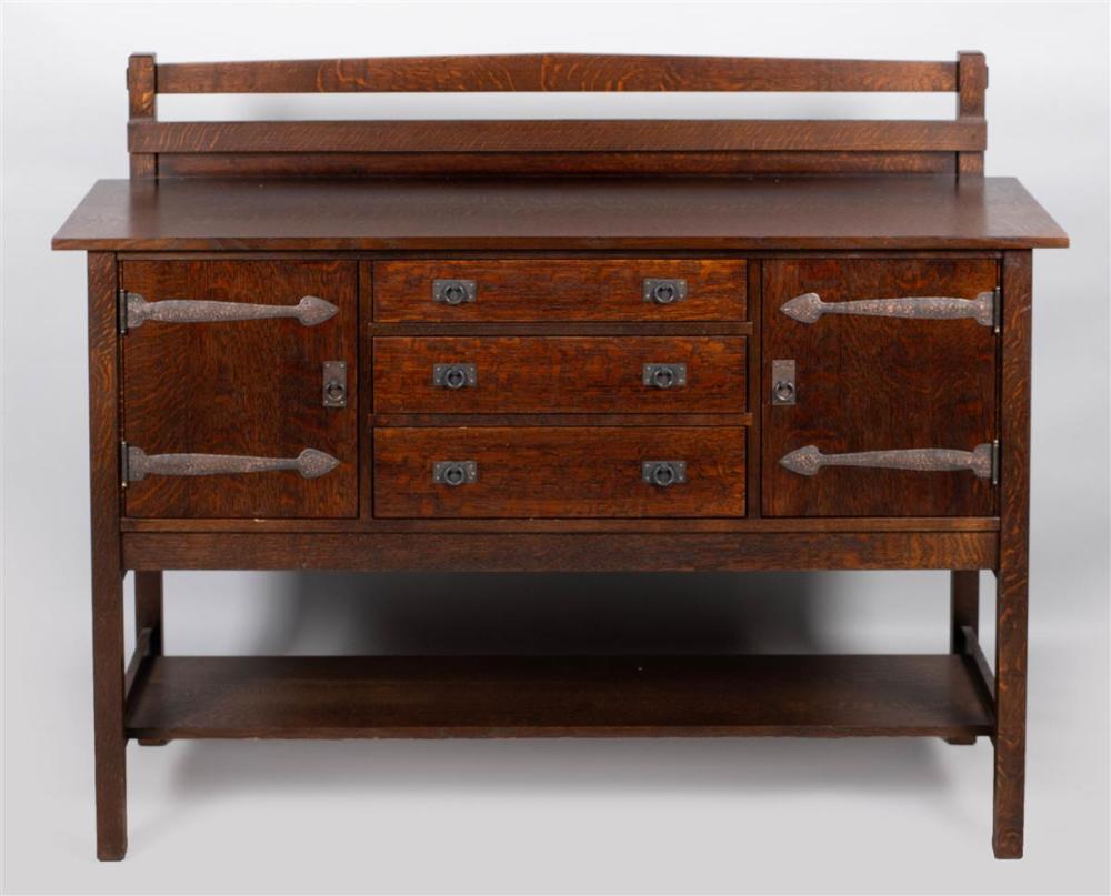 WARREN HILE ARTS AND CRAFTS STYLE
