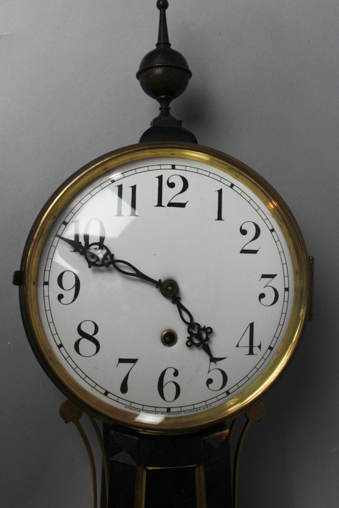 WATERBURY COMPANY BANJO CLOCK