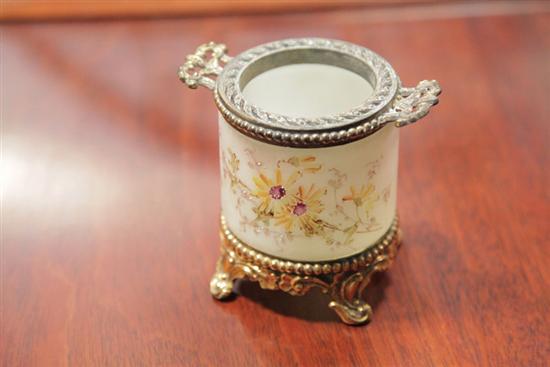 WAVECREST DRESSER BOX. Open  double