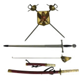 WEAPONS: DECORATIVE WALL AND R