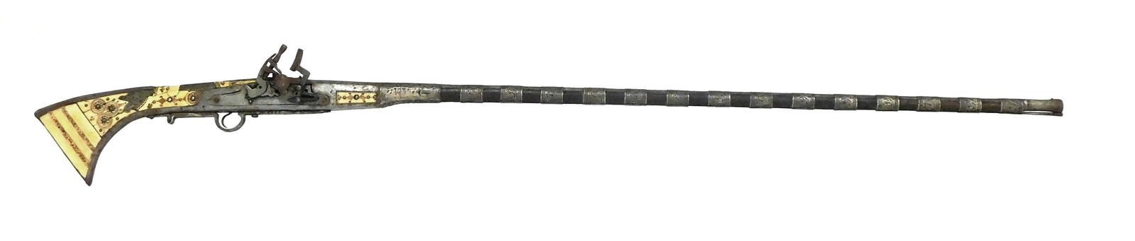 WEAPONS: NORTH AFRICAN TOURIST