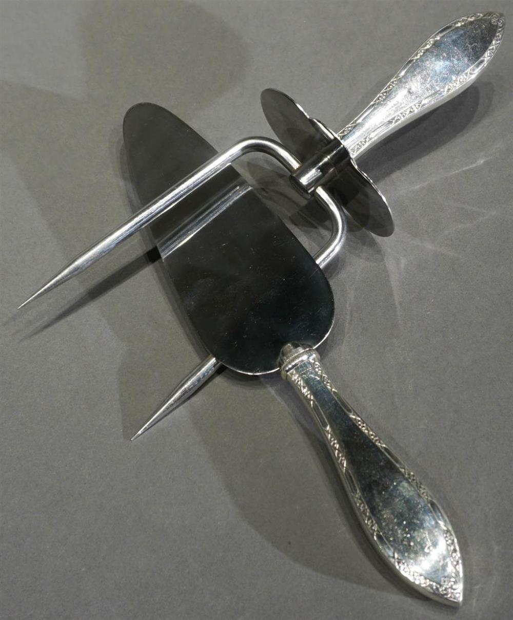 WEB SILVER CO. STERLING HANDLED PIE