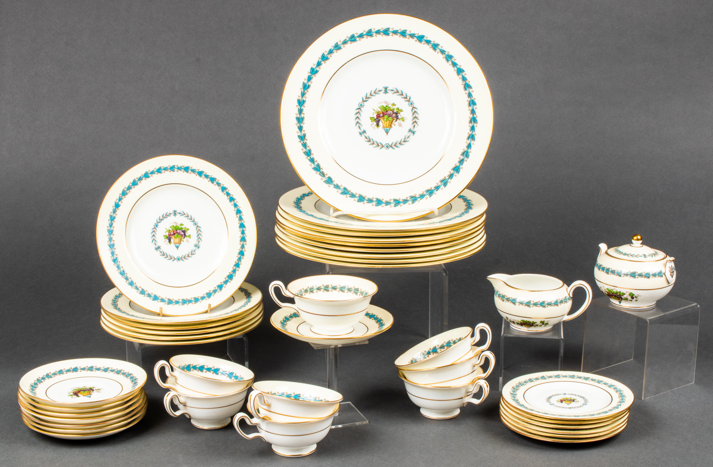 WEDGWOOD 'APPLEDORE' PAINTED