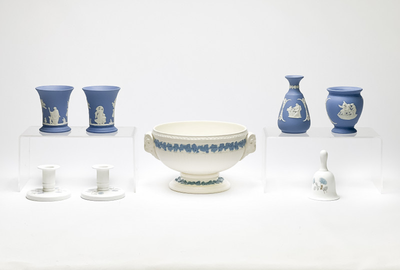 WEDGWOOD ASSORTED POTTERYbowl: 5