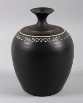 WEDGWOOD BLACK INLAID STONEWAR