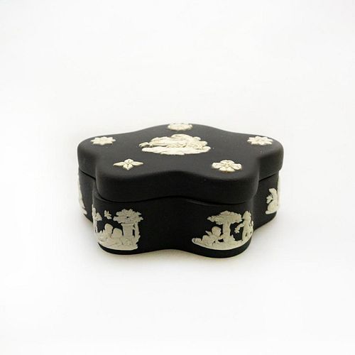 WEDGWOOD BLACK JASPERWARE STAR