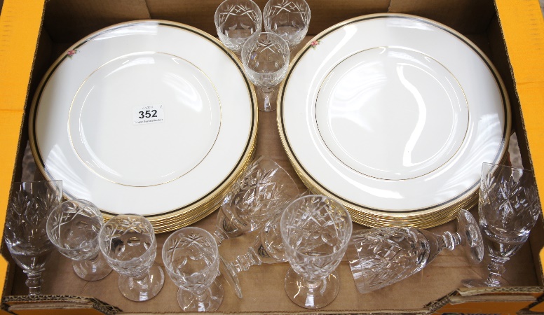 Wedgwood Clio Dinner Plates x 15