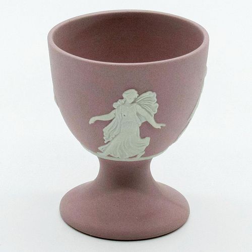 WEDGWOOD CREAM ON LILAC