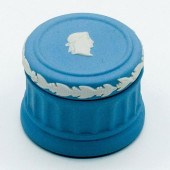 WEDGWOOD CREAM ON PALE BLUE JA