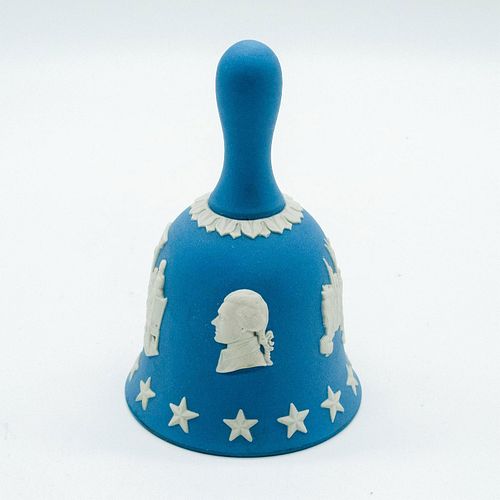 WEDGWOOD CREAM ON PALE BLUE