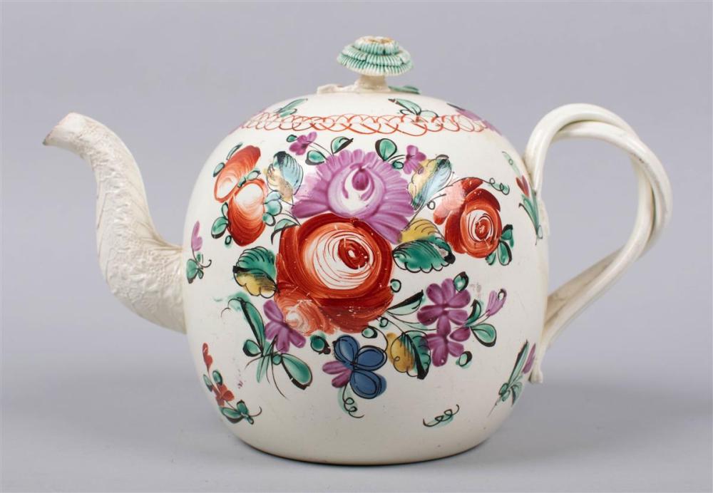 WEDGWOOD CREAMWARE ‘CABBAGE ROSE’