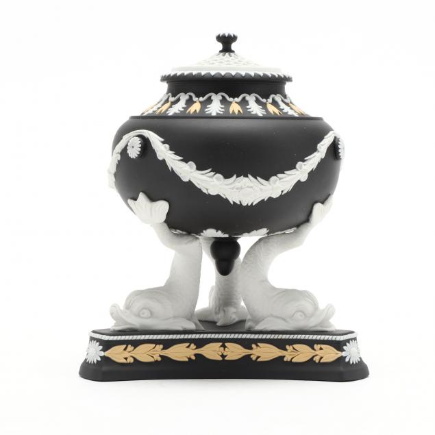 WEDGWOOD DOLPHIN TRIPOD LAMP