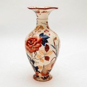 WEDGWOOD ETRURIA FLORAL VASEEa