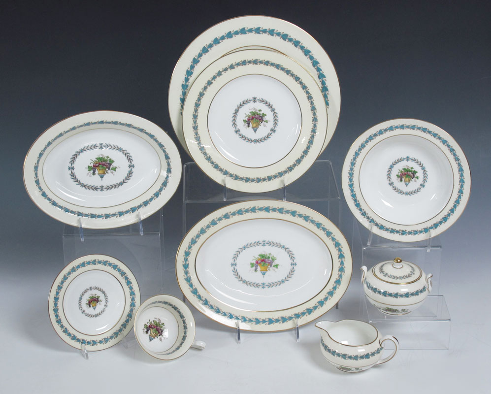 WEDGWOOD FINE CHINA SERVICE IN