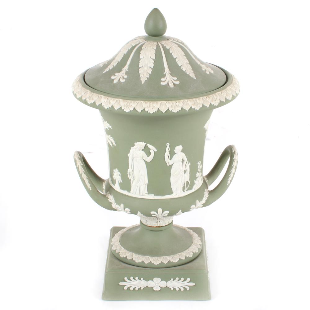 WEDGWOOD GREEN JASPER WARE CAMPAGNA