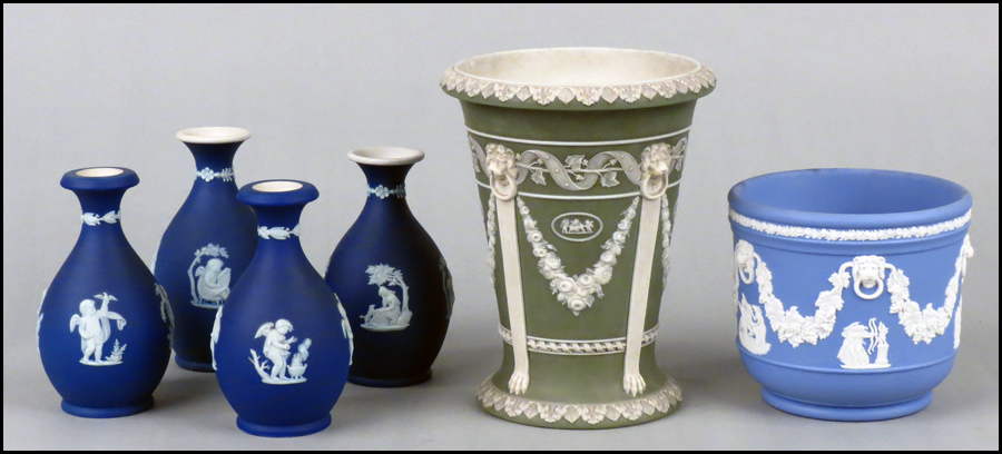 WEDGWOOD GREEN JASPERWARE VASE.