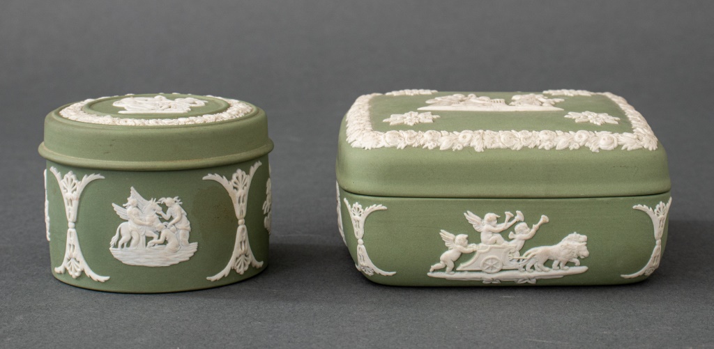 WEDGWOOD JASPERWARE GREEN SAGE BOX,