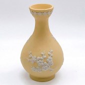 WEDGWOOD JASPERWARE VASE YELLO