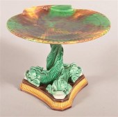 WEDGWOOD MAJOLICA GLAZED TAZA