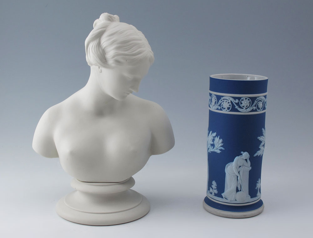 WEDGWOOD PARIAN OF SUSANNA: 8 1/2''