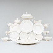 WEDGWOOD PORCELAIN DINNER SERV
