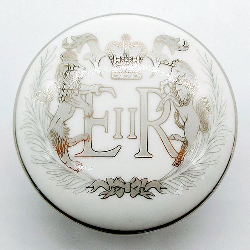 WEDGWOOD QUEEN ELIZABETH II DIAMOND