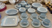 WEDGWOOD QUEENSWARE 36-PIECE D