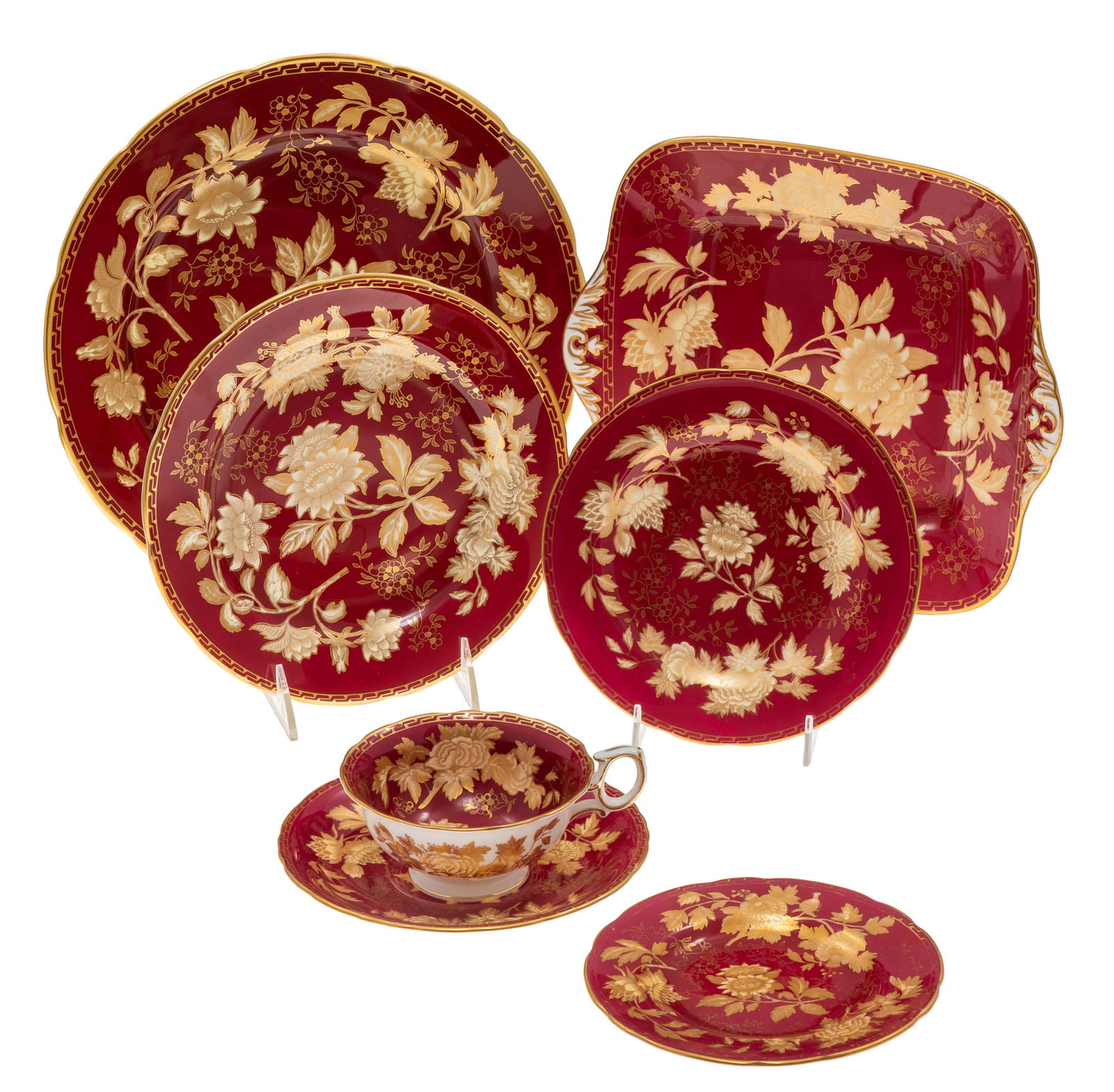 WEDGWOOD RUBY TONQUINWedgwood