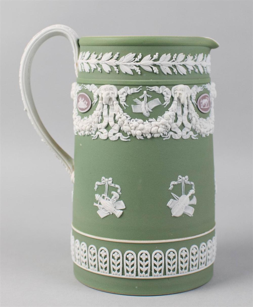 WEDGWOOD SAGE-GREEN DIP TRICOLOR