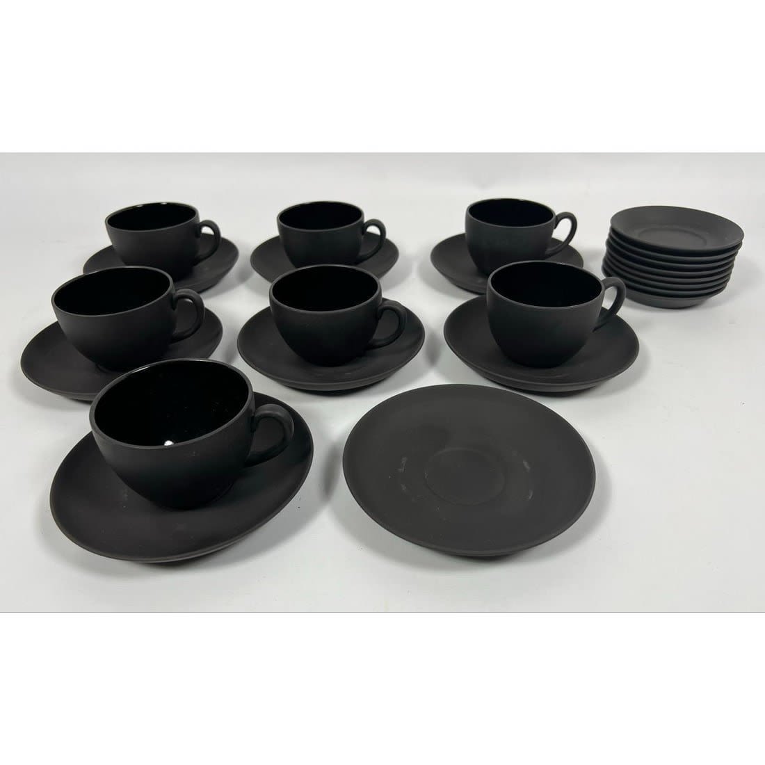 Wedgwood tea set 7 cups, 8 saucers,