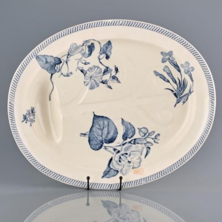 WEDGWOOD WELL & TREE - CAN SHIP