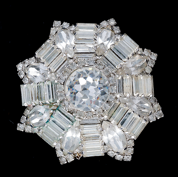 Weiss Rhinestone Brooch A Weiss