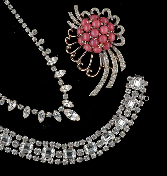 Weiss Suite of Jewelry A grouping