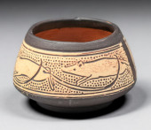 WELLER CLAYWOOD MOUSE VASE C19