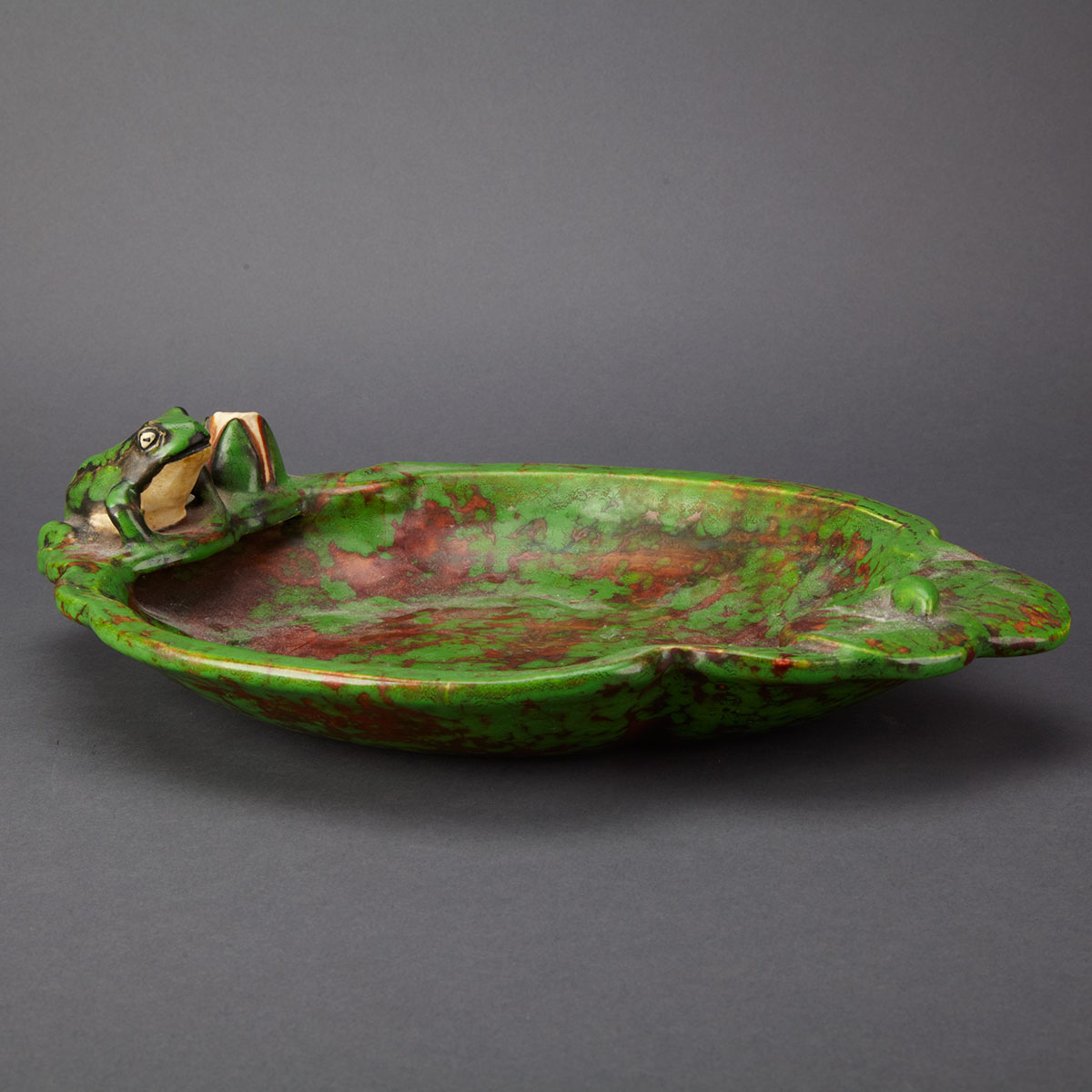 Weller Coppertone Pottery Frog Tray