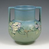 Weller Hudson handled vase wit