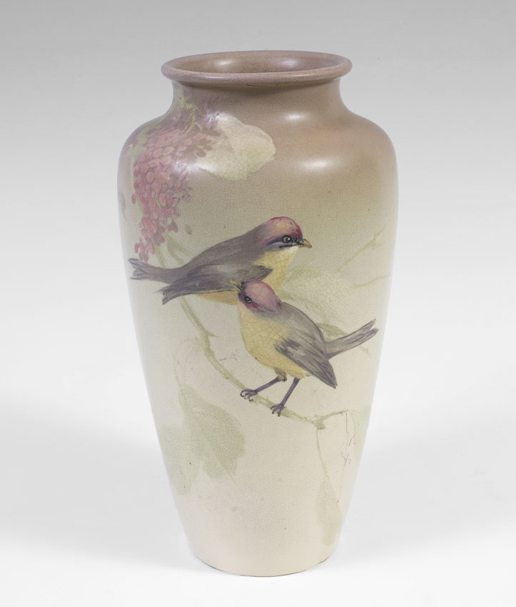 WELLER HUDSON VASE: Shaded soft