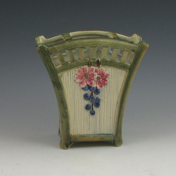 Weller Klyro fan vase with