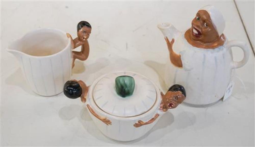 WELLER 'MAMMY' THREE-PIECE TEA SET,