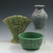 Weller Marvo Fan Vase Hanging