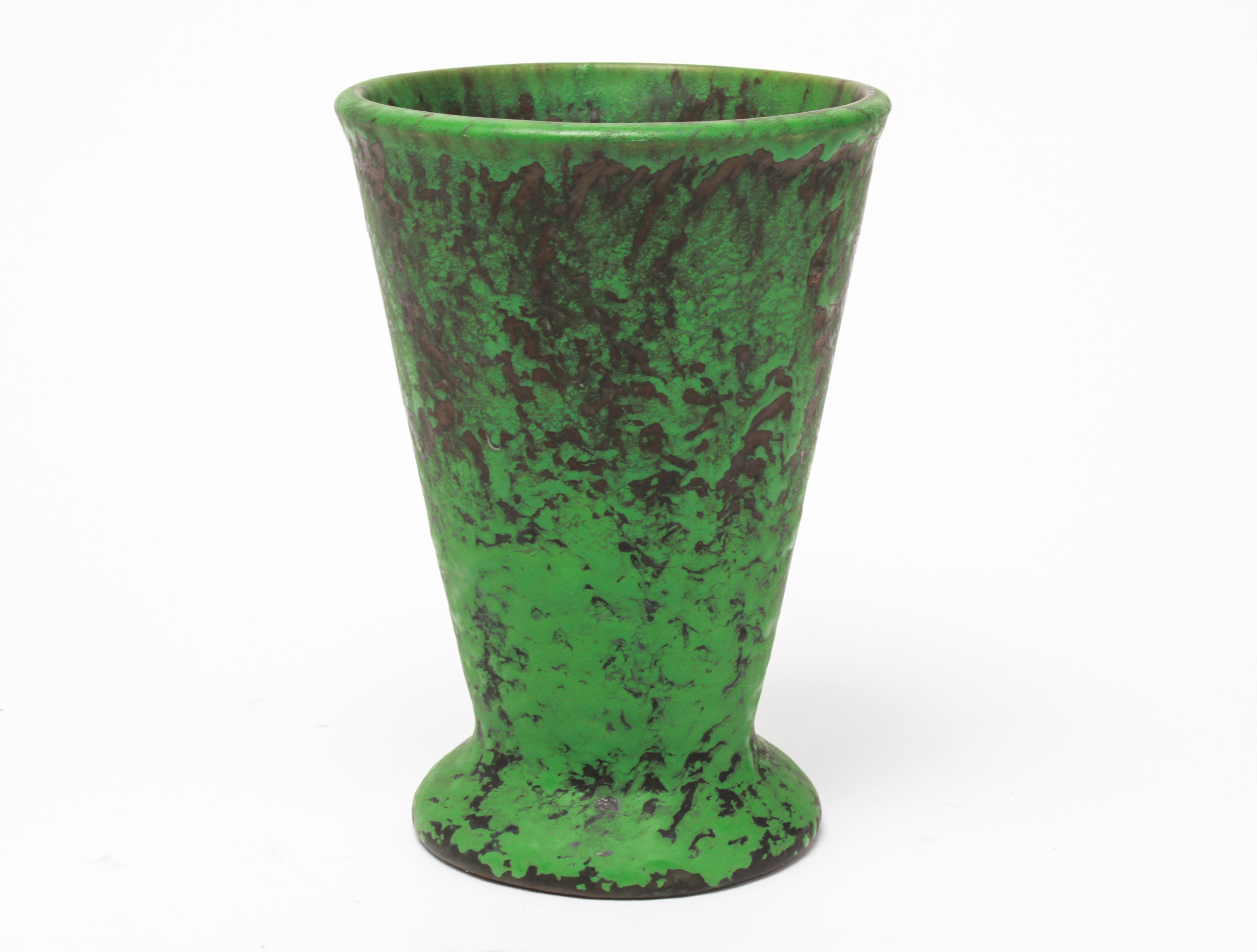 WELLER POTTERY COPPERTONE 8.5" VASE