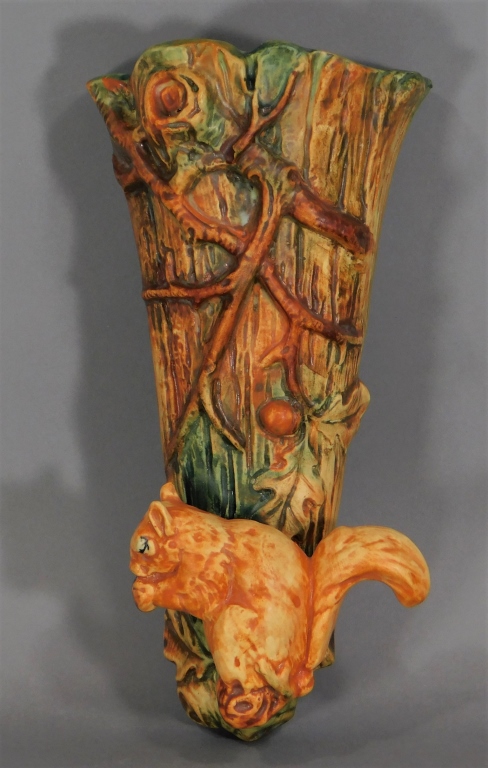 WELLER POTTERY WOODLAND SQUIRREL