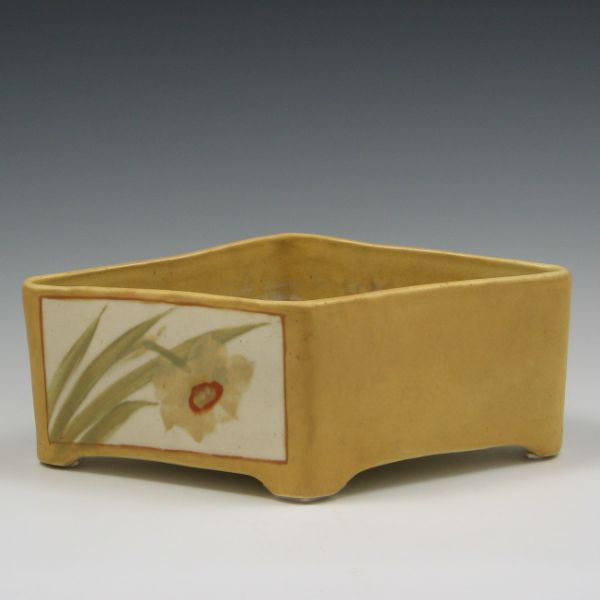 Weller Tulip Box Planter unmarked