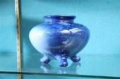 WELLER VASE. Blue Louwelsa foo