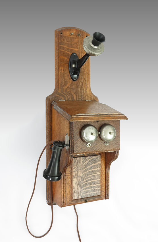 WESTERN ELECTRIC OAK WALL PHONE: