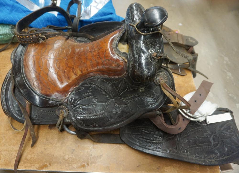 WESTERN EMBOSSED LEATHER HORSE