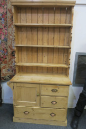 WESTERN OR COUNTRY PINE CABINE